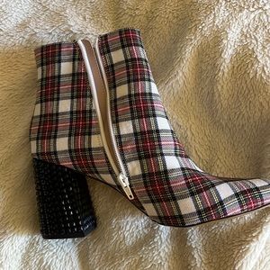 Womens plaid Betsy Johnson bootie